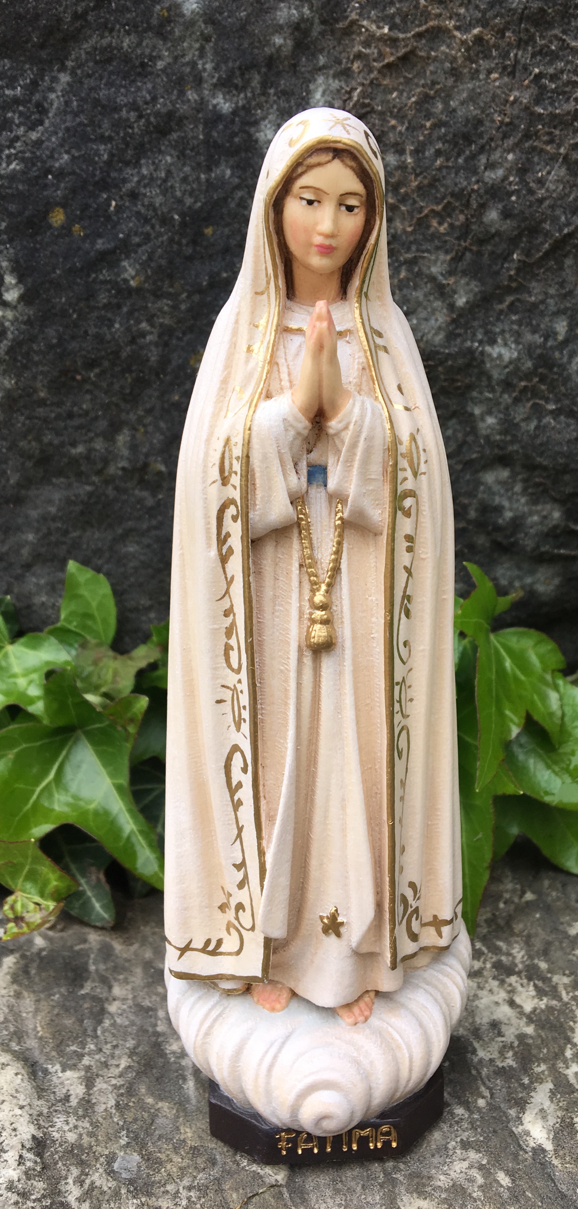 Madonna Fatima, geschnitzte Holzfigur